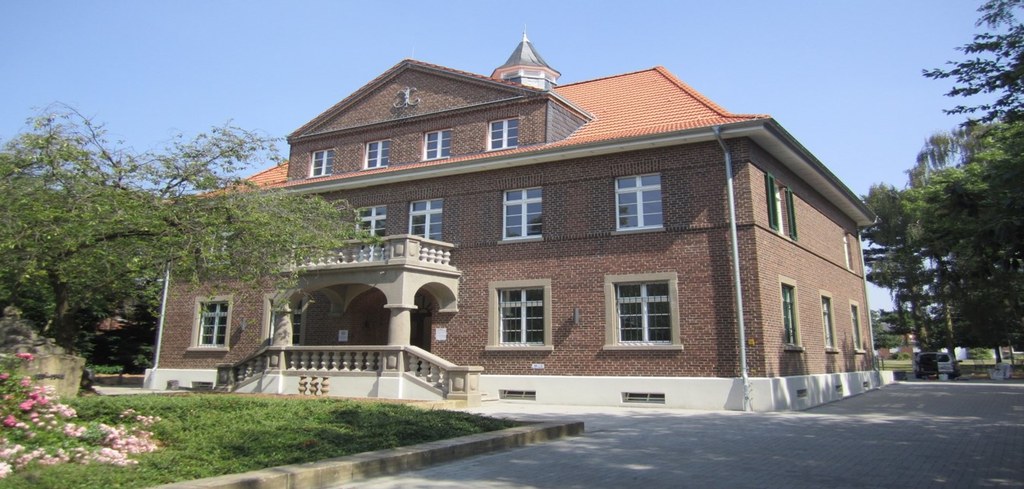 Das sanierte Alte Rathaus in Norf